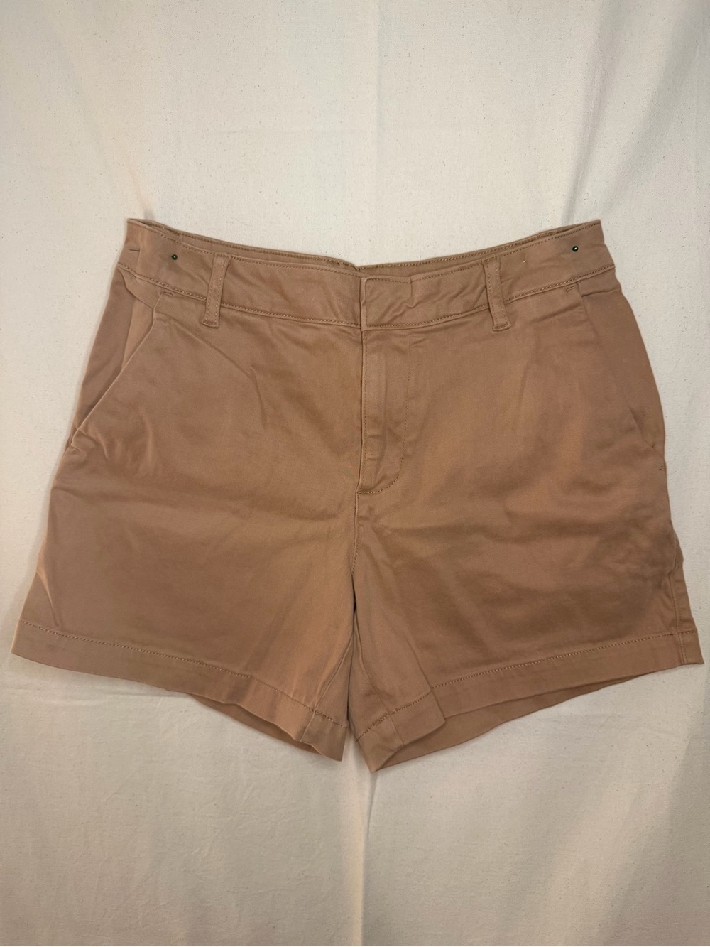 Banana Republic Women's Light Brown Khaki Shorts Mid Rise